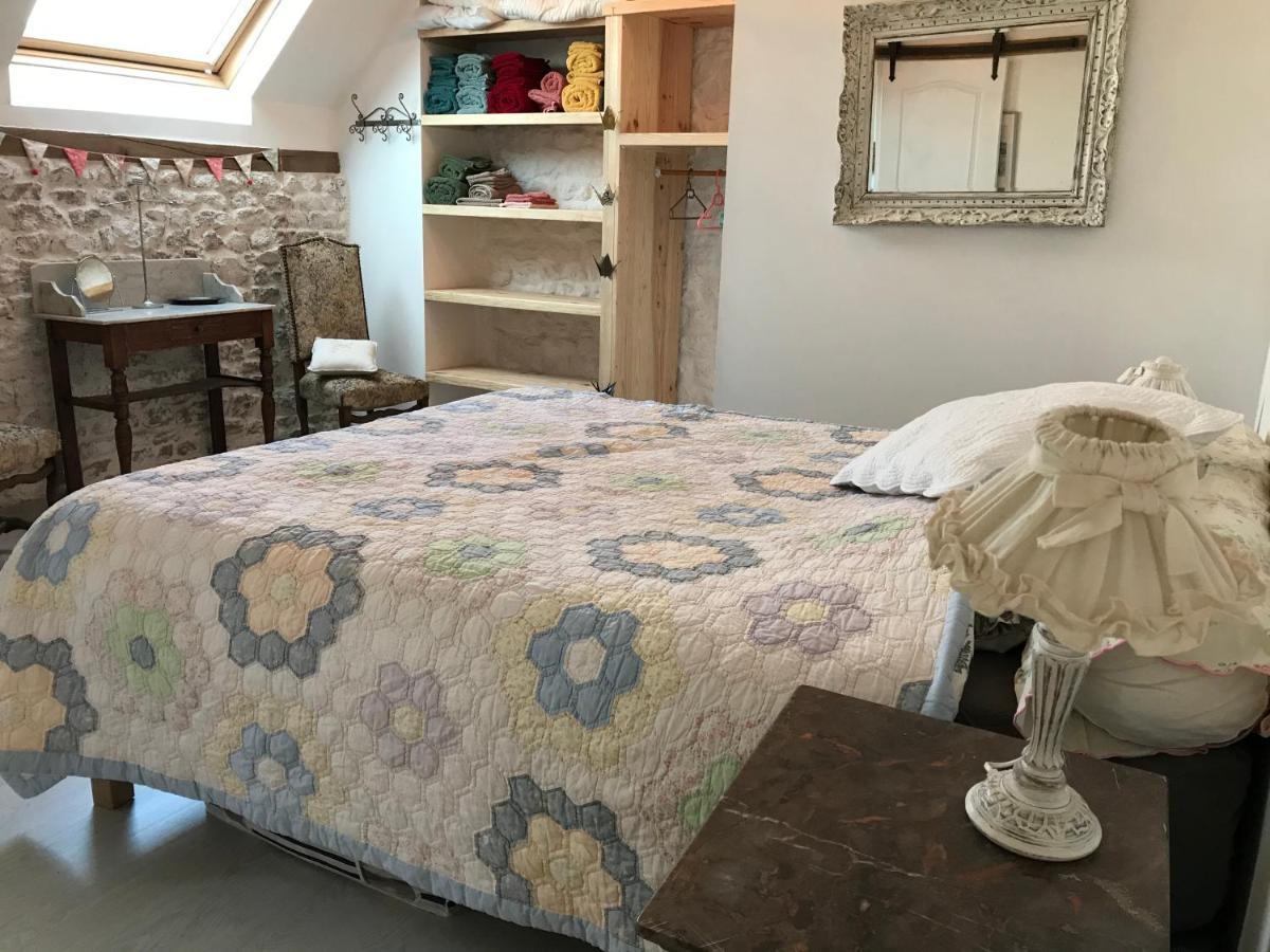 Le Jardin Des Fees Bed and Breakfast Savigny-le-Vieux Buitenkant foto