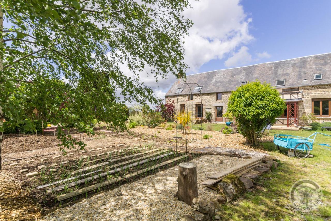 Le Jardin Des Fees Bed and Breakfast Savigny-le-Vieux Buitenkant foto